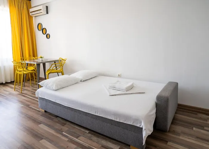 Summerland Relax Mamaia