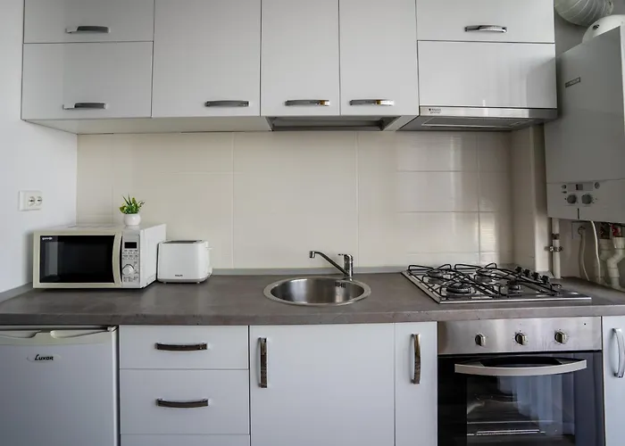 Summerland Relax Mamaia